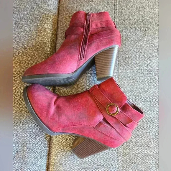 Wedge Heel Boots - Picture 1 of 3